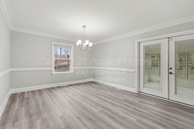 Building Photo - 1012 Aquia Dr