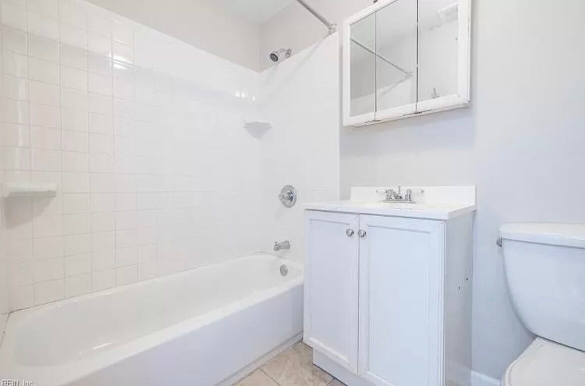 Building Photo - 214 Lucile Ave