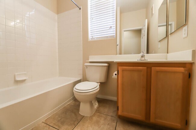 Building Photo - Northwest Las Vegas Gated Community Living with Resort-Style Amenities!