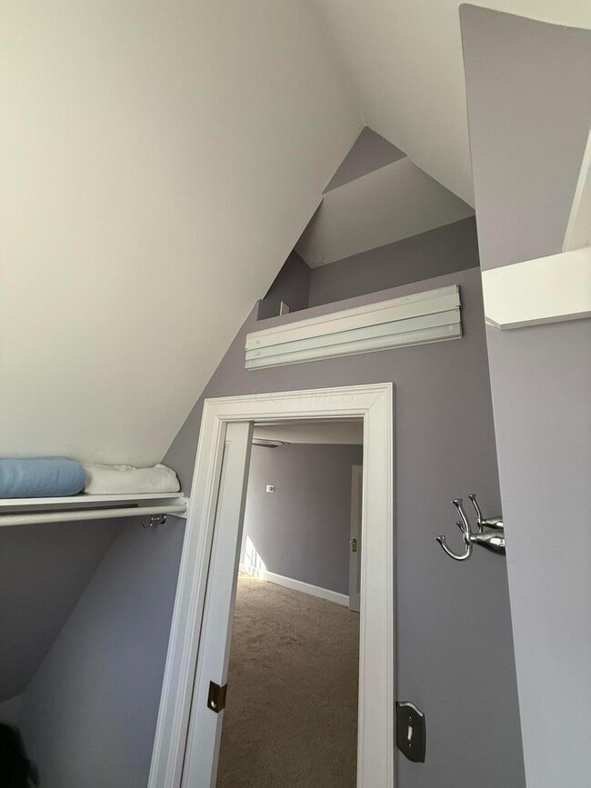 Building Photo - 2629 E Broad St