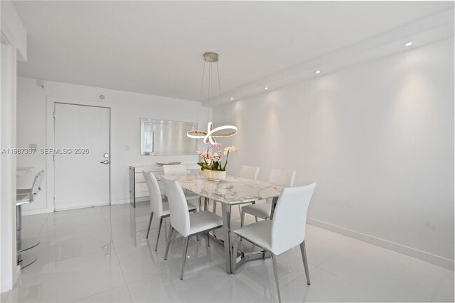 Building Photo - 6770 Indian Creek Dr