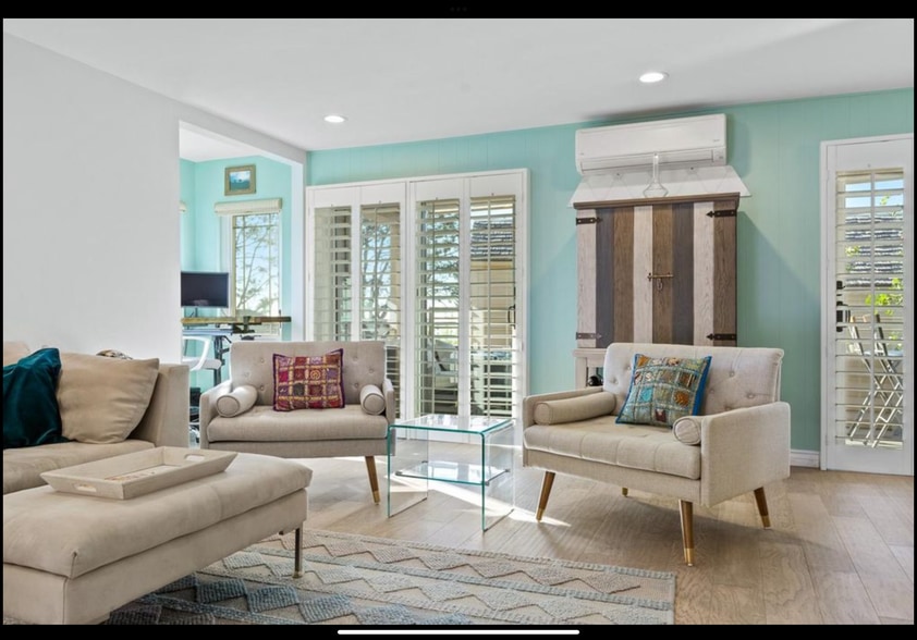 Building Photo - 237 Sea Forest Ct