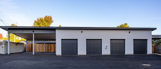 Building Photo - Brand New! - 2 Bedr in Gated Community - 4 WEEKS FREE - Free xfinity