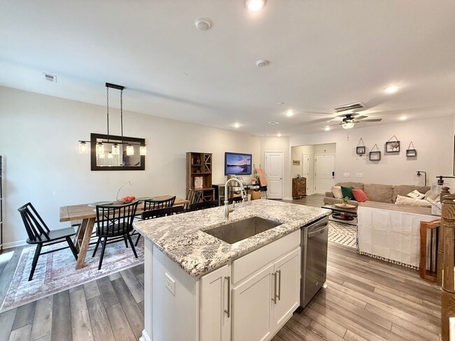 Building Photo - Newly Built 3BD, 2.5BA Durham Townhome in ...