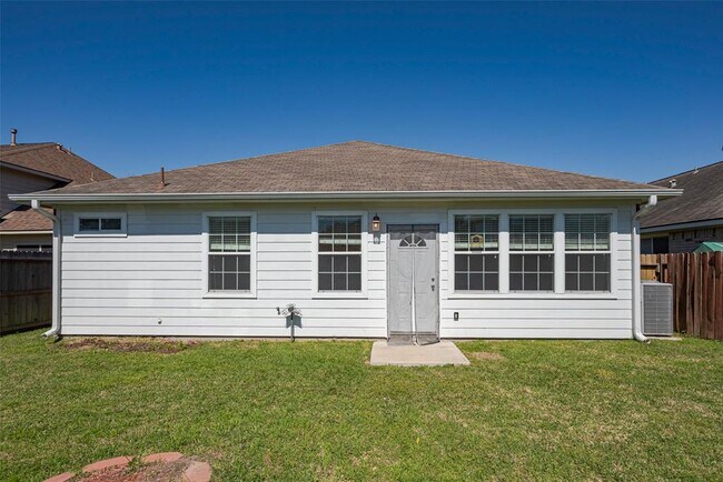 Building Photo - 5906 Yaupon Ridge Dr