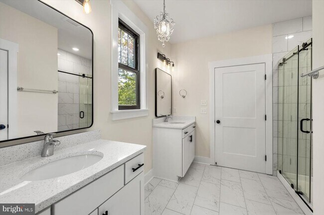 Building Photo - 111 Huntington Hills Ln