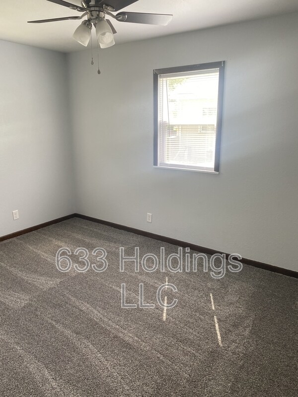 Building Photo - 139 Shadoway Dr