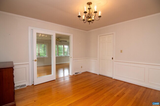 Building Photo - 1313 Grove Rd