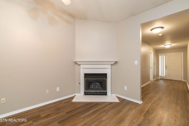 Building Photo - 8613 Little Field Way