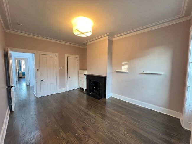 Building Photo - 122 Mercer St