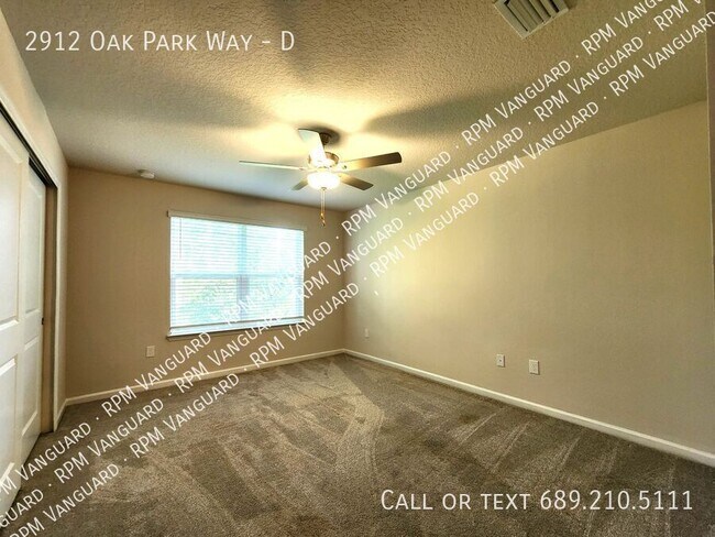 Building Photo - 2912 Oak Park Way