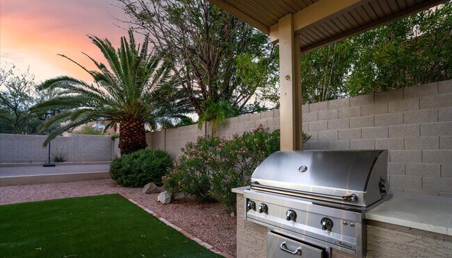 Building Photo - 11264 N 128th Pl