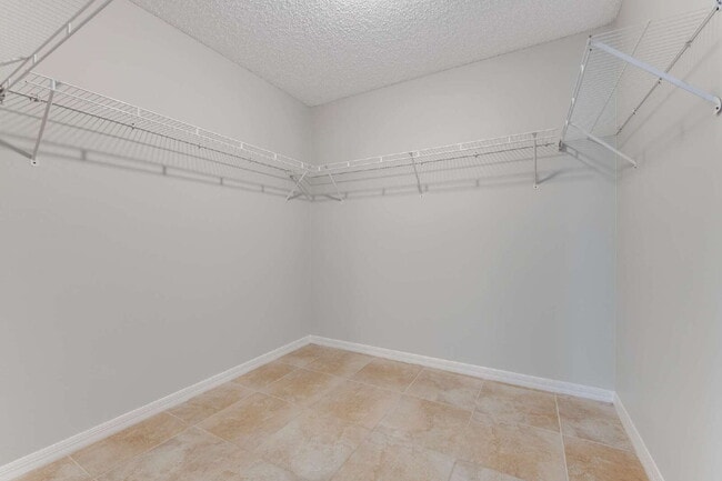 Building Photo - Spacious 3 Bedroom Home with Large Yard in Palm Coast