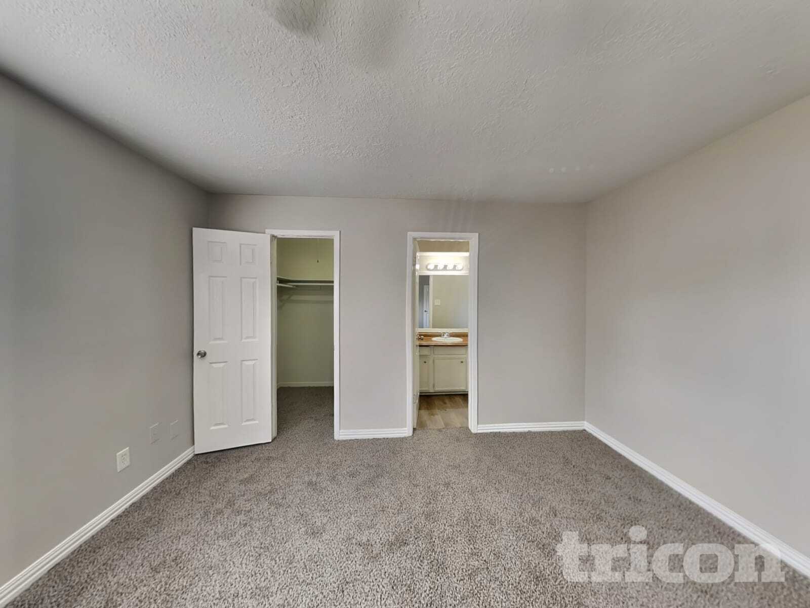 Building Photo - 23827 Beaverwood Dr