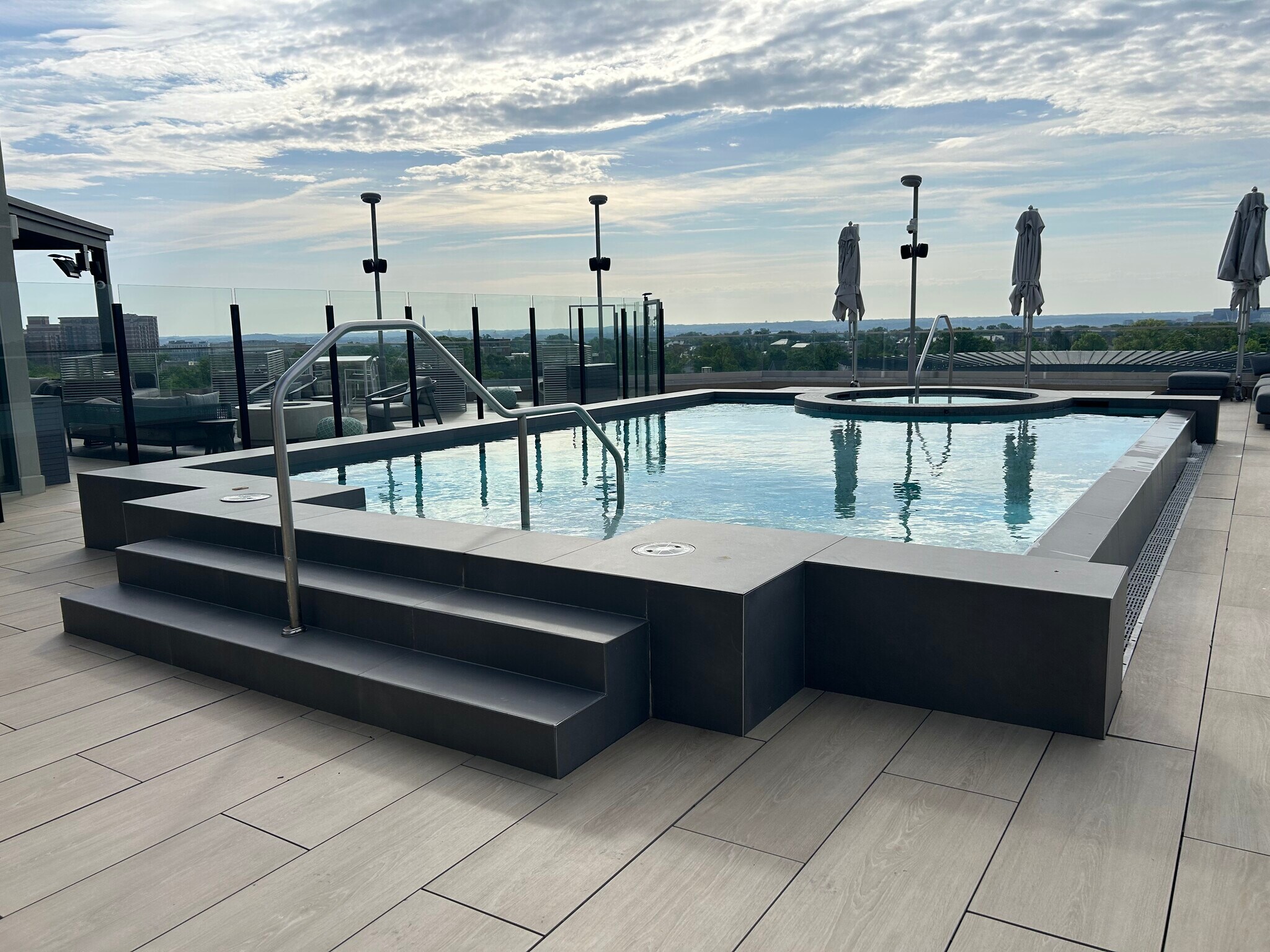 Building Photo - 1021 N Garfield St