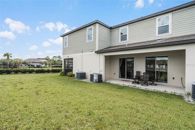 Building Photo - 15691 Willow Arbor Cir