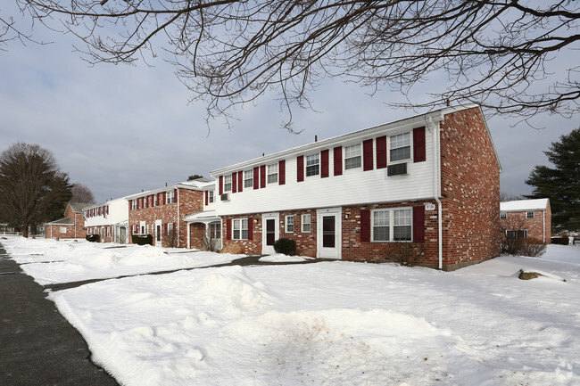 Building Photo - Townehouse of Amherst