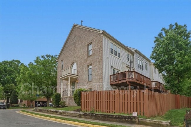 Building Photo - 6400 Gladys May Ln