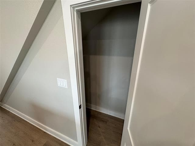 Building Photo - 422 S Lillian