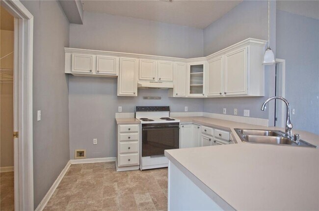 Building Photo - 281 Stein St