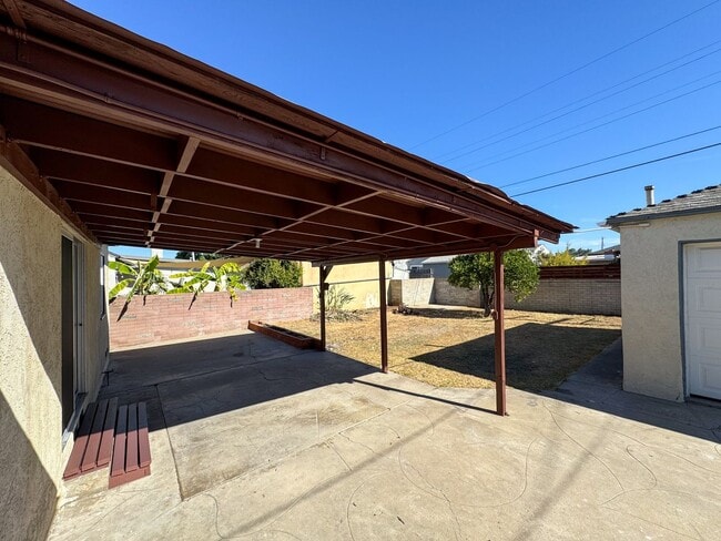 Building Photo - El Cerrito 3Bed/2Ba Private Yard, off-street parking Just renovated