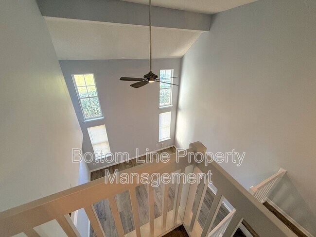 Building Photo - 9932 Birch Knoll Ct