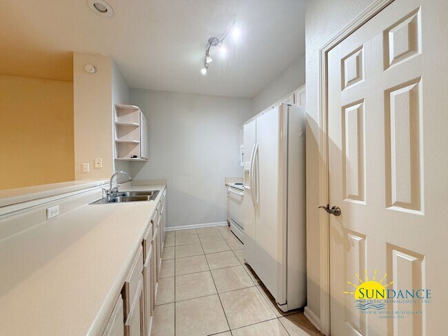 Building Photo - Updated 2 Bedroom Home in Fort Walton Beach!