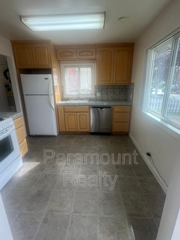 Building Photo - 188 N 14th St