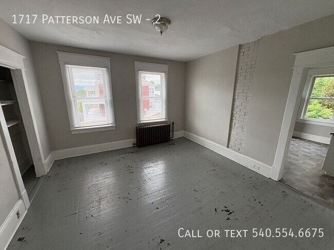 Building Photo - 1717 Patterson Ave SW