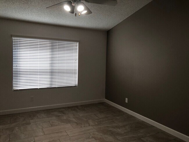 Building Photo - 2343 Leisure World