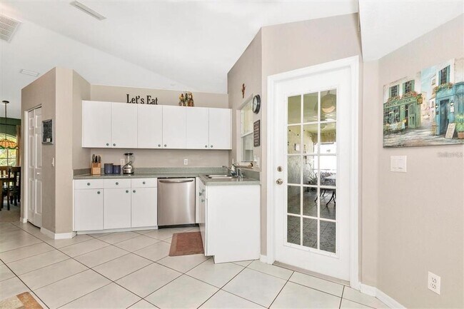 Building Photo - 4382 Sunburst Ave