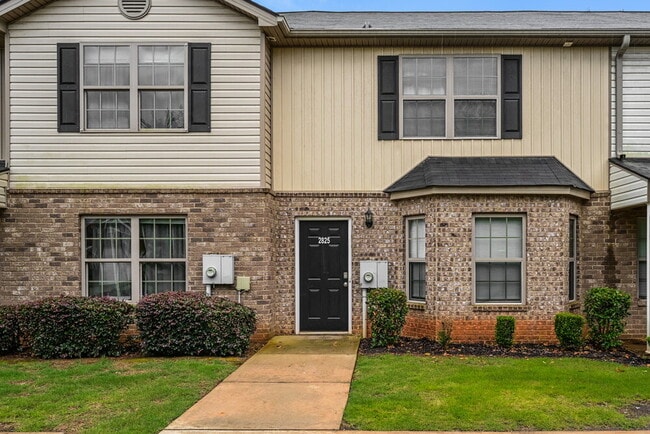 Building Photo - 2825 Marlin Dr