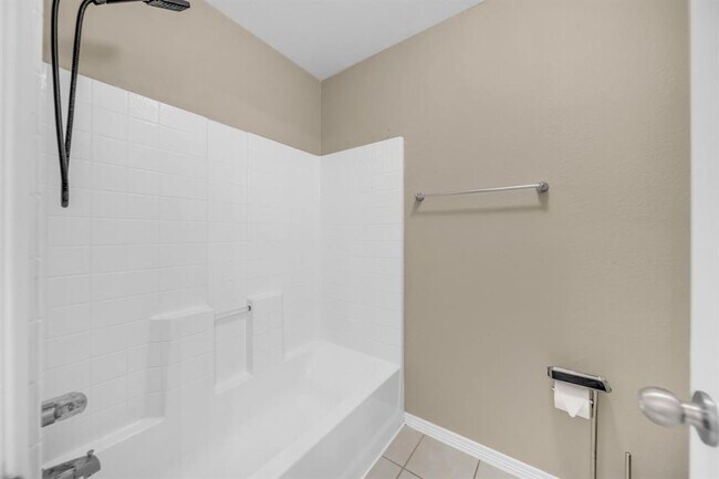Building Photo - 2209 Jefferson Crossing Dr