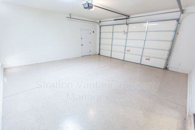 Building Photo - 1701 W Flamingo Dr