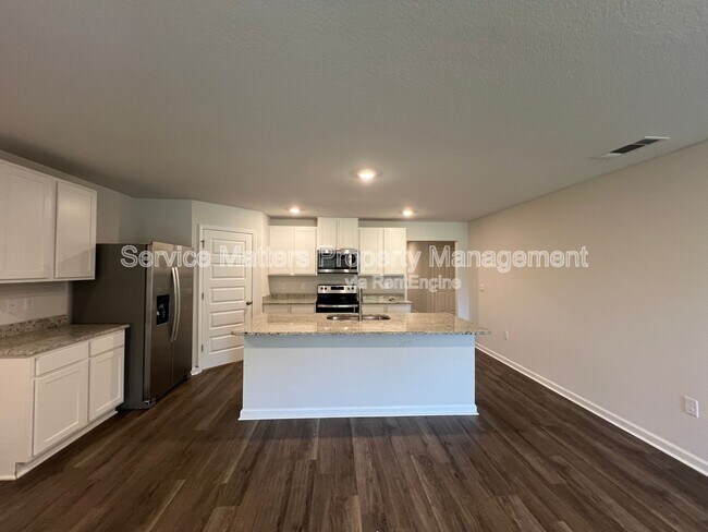 Building Photo - 5096 Gaineswood Dr