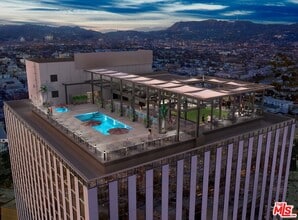 Building Photo - 3810 Wilshire Blvd