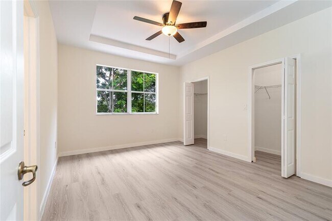 Building Photo - 12376 SW 126th Ave