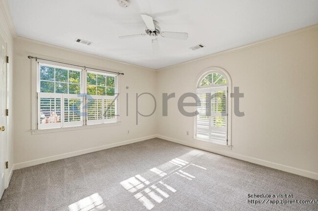 Building Photo - 2862 Clary Hill Dr