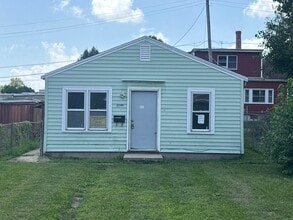 Building Photo - 2049 N Gale Ave