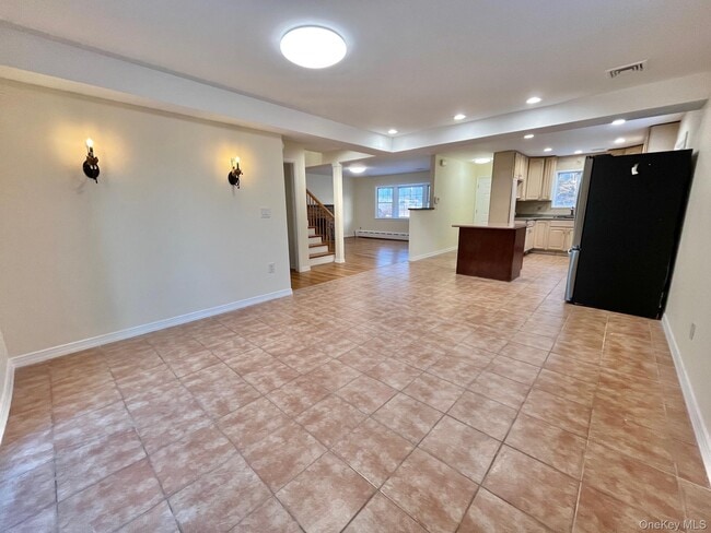 Building Photo - 51 Emmett Terrace