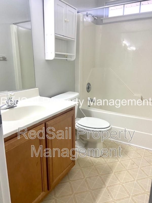 Building Photo - 100 Brightwood Terrace