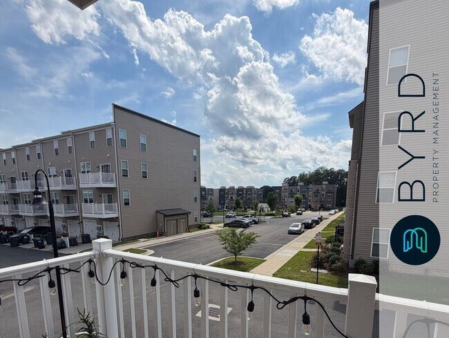 Building Photo - 2749 Acadia Dr