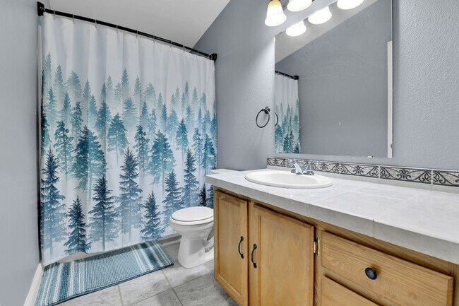 Building Photo - 2773 Coyote Cir