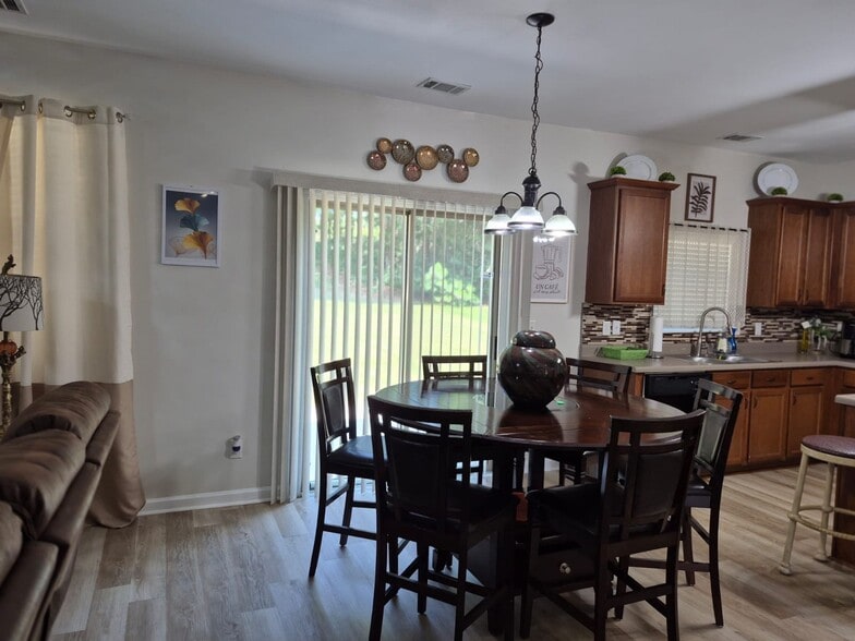 Building Photo - 4341 Comfort Trl