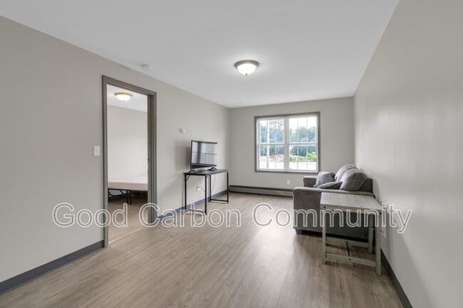 Building Photo - 48 Water St