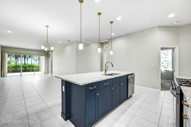 Building Photo - 8117 Tethys Ct