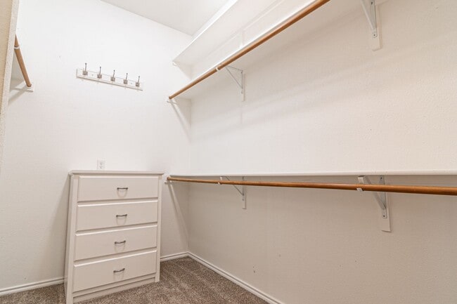 Building Photo - 405 Springwood Ct