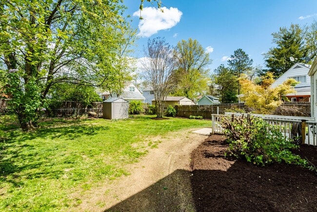 Building Photo - Lovely and Updated 4 Bedroom 2 Bath Cape C...