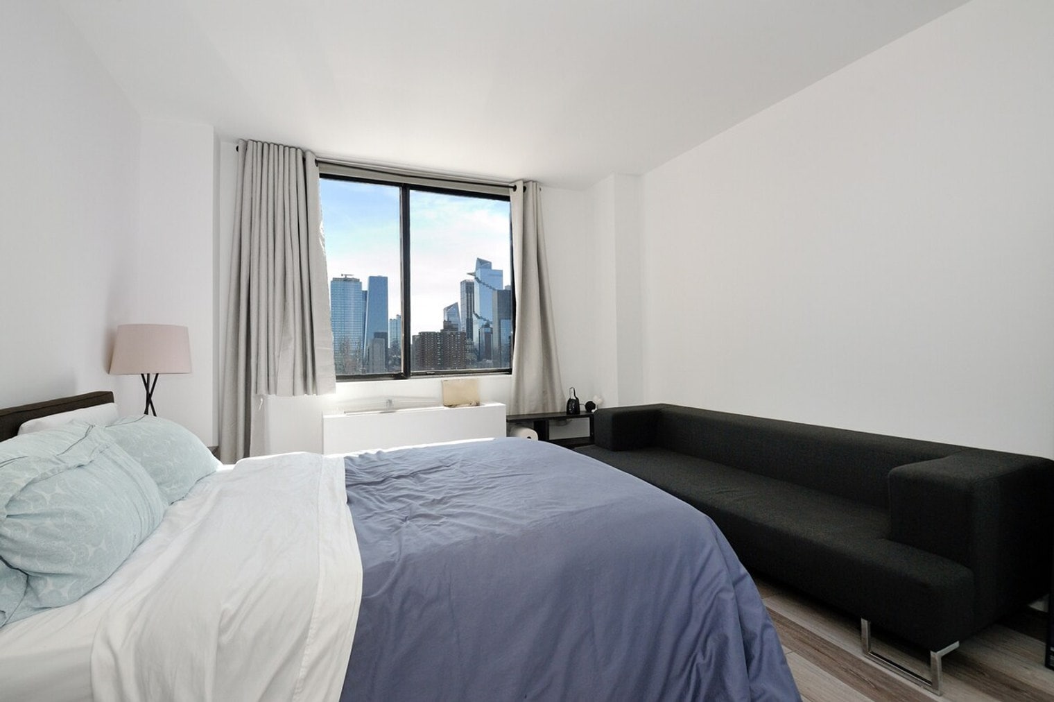 Building Photo - 337-339-339 W 48th St