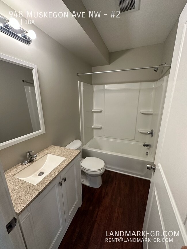 Building Photo - 948 Muskegon Ave NW